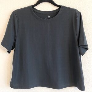 GapFit | Black Cropped Short Sleeve Workout Top, Size L